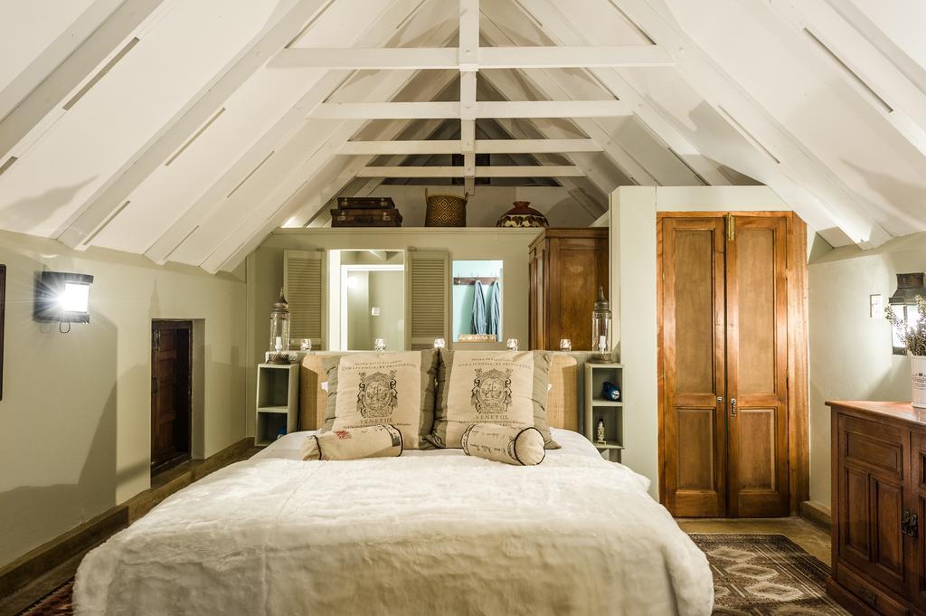 The Oystercatchers Haven At Paternoster Room photo